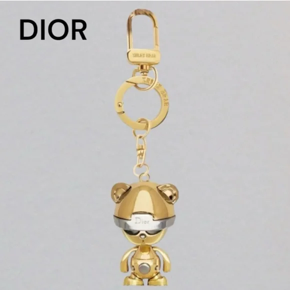 Dior INLEX Metallic Teddy Bear Keychain
Bag Charm Gold/Silver Tone Metal - Picture 1 of 10